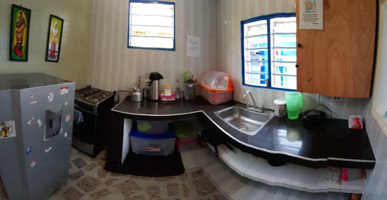 Hostal Aquarium Cartagena エクステリア 写真